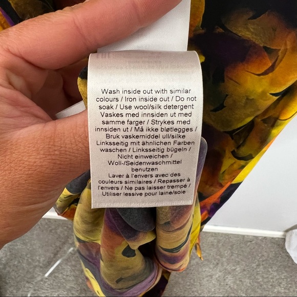 Ganni Floral Pattern Midi Dress - Picture 15 of 16